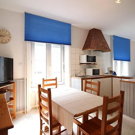 Confort 25m² Au Centre Du Mont-dore, Proche Thermes Et Commodites, Wifi, 2 Couchages - Fr-1-415-148 Appartement *